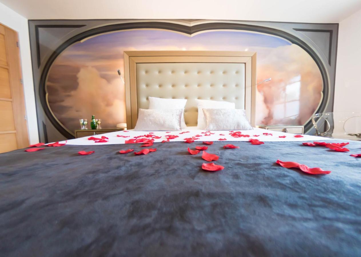 Hotel Et Spa Le Lion D'Or Pont-Évêque Eksteriør bilde