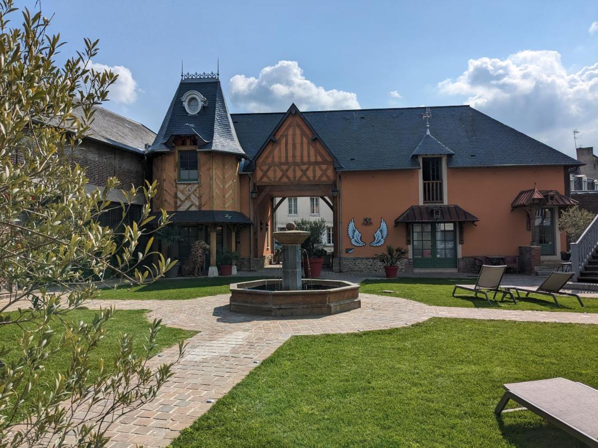 Hotel Et Spa Le Lion D'Or Pont-Évêque Eksteriør bilde