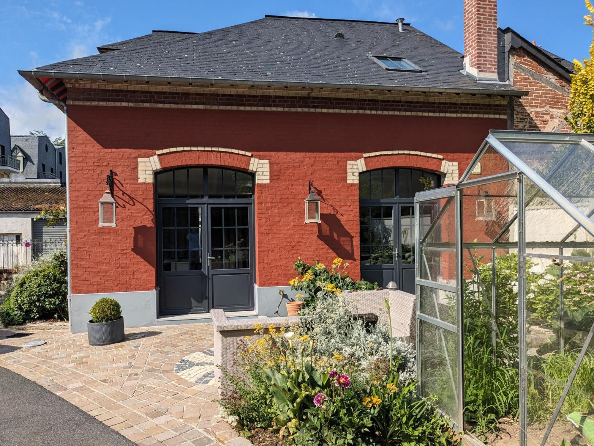Hotel Et Spa Le Lion D'Or Pont-Évêque Eksteriør bilde